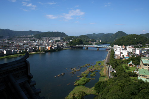 犬山城より・・・