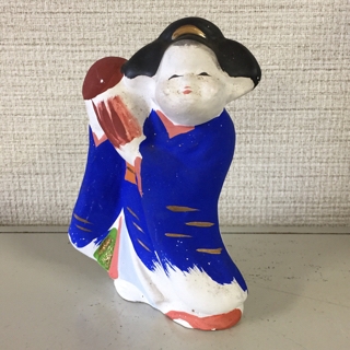 日本三大土人形・伏見人形 | 鈴を振りふり