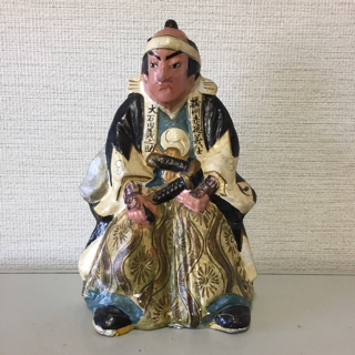 三河大浜土人形 | 鈴を振りふり