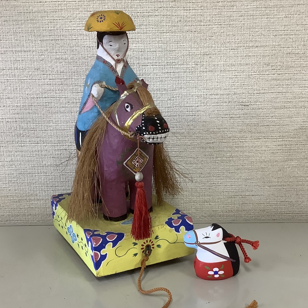 郷土玩具　土人形　しゃんしゃん馬　箱入 宮崎県・山口民芸『シャンシャン馬・赤』 | 象々の郷土玩具