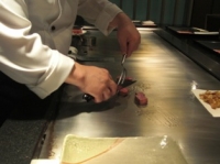 シェフが目の前で焼いてくれます