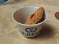 席に着いたらクッキーがもらえました