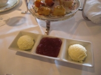 ストロベリージャムとクロテッドクリーム