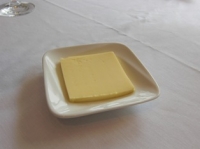 バターはみんなで分けます