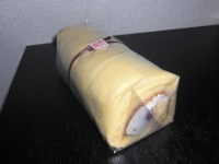 栗のロールケーキ