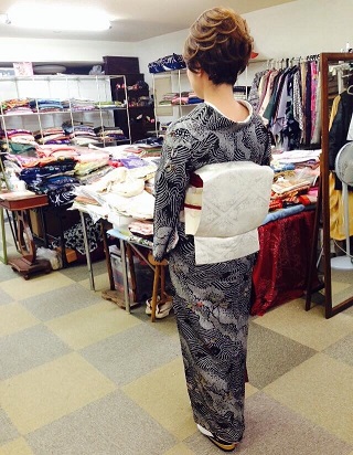 着物 古都里 レンタル 浴衣で美容室 浴衣 三味線 角帯 着つけ レッスン 教室 メンズ グレース FULL ヘアメイク 浴衣着納めパーティー パーティー 放生会 ヘアアレンジ 博多独楽 博多金獅子太鼓 筑紫珠楽 浴衣会 ソフトクリーム ペア着付け カップル�