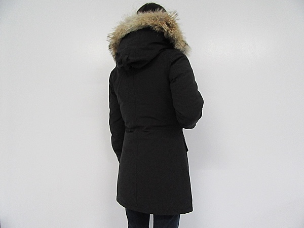 CANADA GOOSE 5.jpg