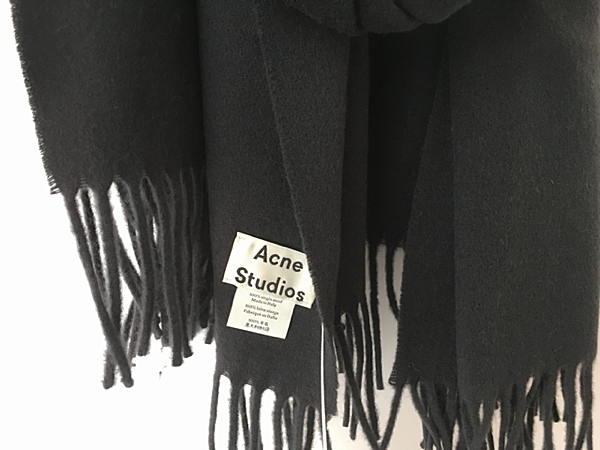 Acne Studios 4.png