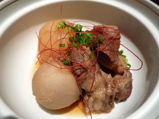 たか濱牛すじの煮込み