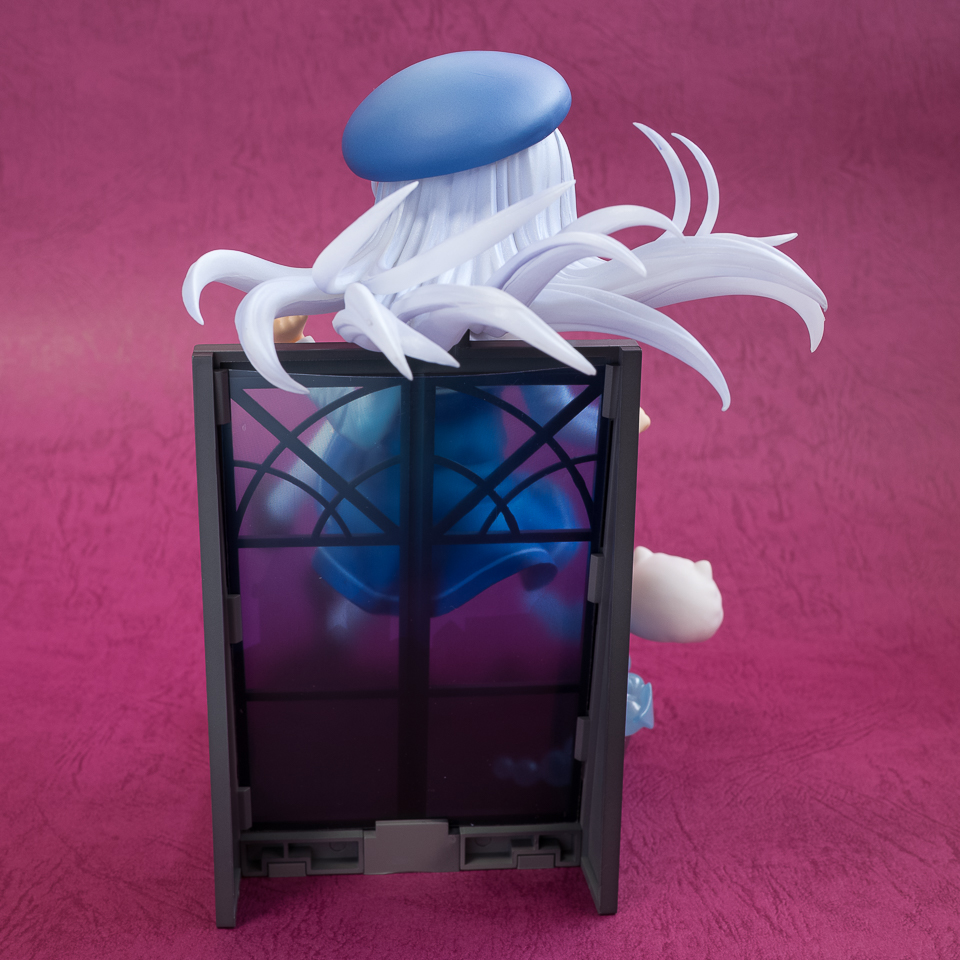 チノ背面