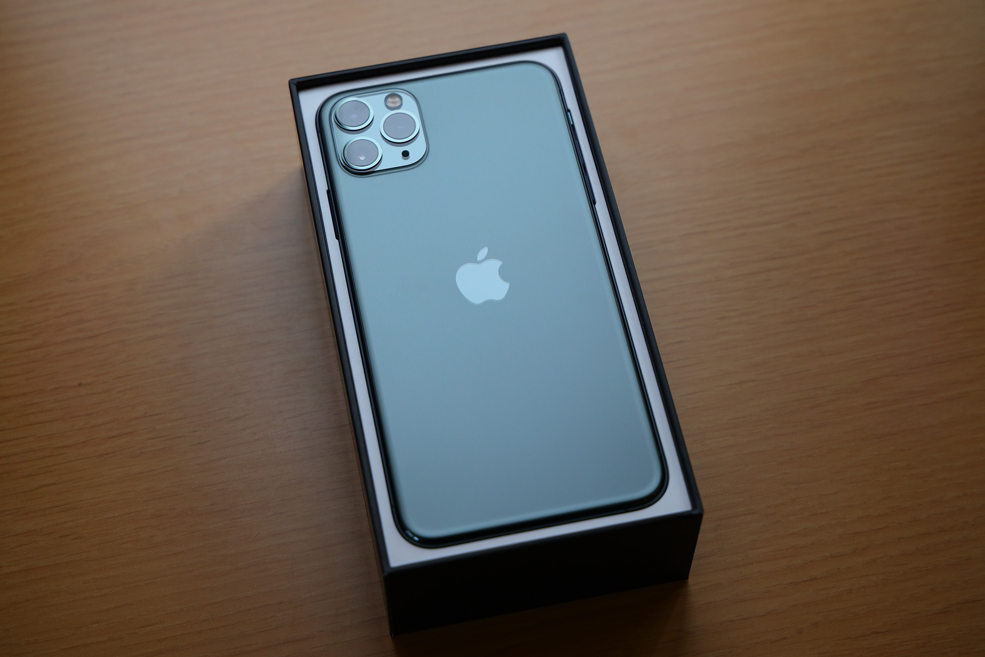 iPhone 11 Pro Max ミッドナイトグリーン