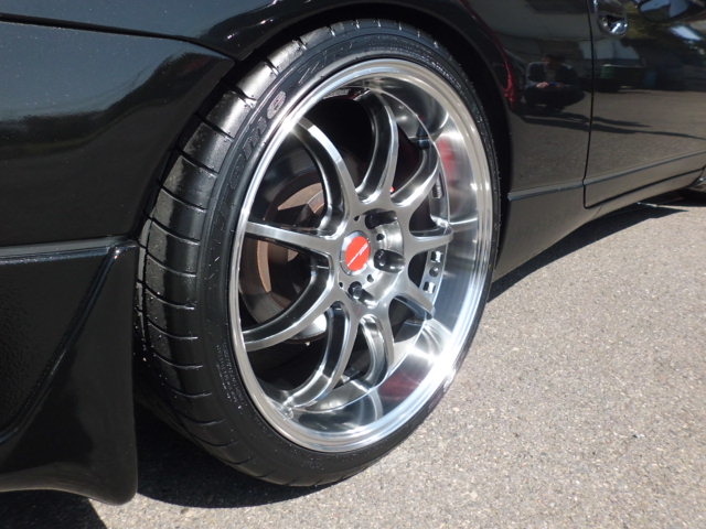 Z32 ワーク エモーションD9R 19インチホイール 装着