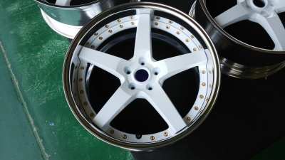 WORK GNOSIS GR203 20インチホイール 入荷～♪ | カーファッション紀州