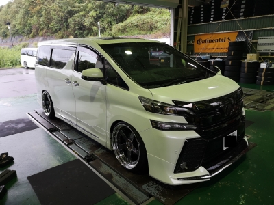 ヴェルファイア イデアル車高調 トゥルーヴァ 取り付け