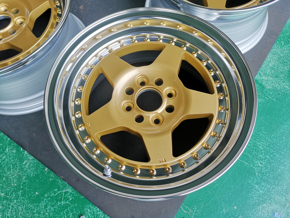 WORK MEISTER CR01 15インチホイール 入荷～♪ | カーファッション紀州