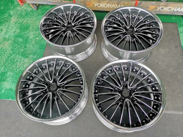 WORK SCHWERT REGNITZ ブラックミラーバフ 入荷～♪ | カー