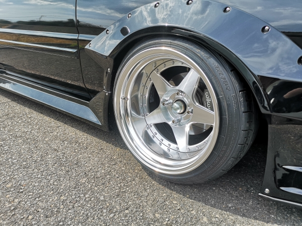 AE86 バラマンディ デザイン STARMARLIN 16インチホイール 装着 
