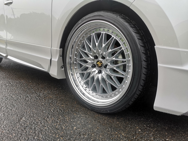 ハリアー WORK VSXV 21インチホイール 装着～♪ | カーファッション