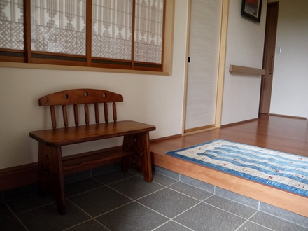 ケヤキの一枚板ベンチ | 無垢一枚板「栃」テーブル【上杉木材店】岐阜で創業７０年