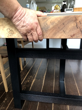 分厚い大判、栃一枚板テーブルを納品 | 千葉県柏市の無垢一枚板