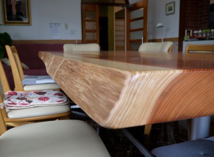 銘木杉の大テーブルを納品 | 千葉県柏市の無垢一枚板テーブル専門店 