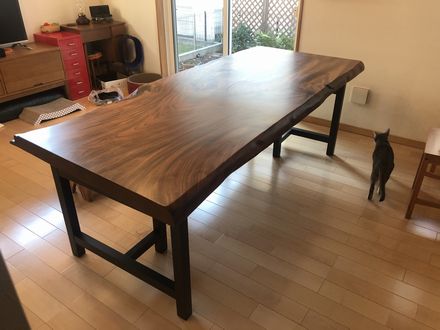 神代欅(じんだいけやき)のテーブルを納品。 | 一枚板 神代欅(じんだいけやき)のテーブルを納品。 | 一枚板