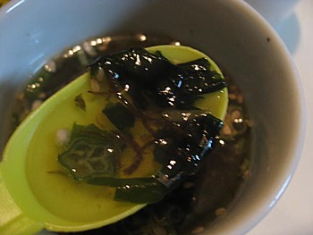 もずくとめかぶとわかめのスープ7