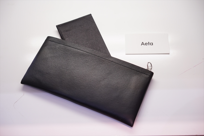 Aeta ブラックレザー 長財布 Aeta フラット ロング ウォレット, Black – Navyblue