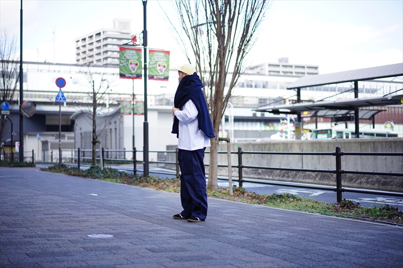 Graphpaper(グラフペーパー)の新作、Stevensons Wide Cook Pants/Navy