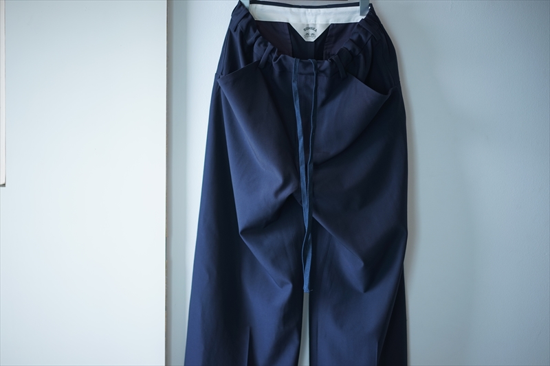 SUNSEA(サンシー)の新作、SNM-Blue-Straight Pantsのご紹介です SUNSEA(サンシー)の新作、SNM-Blue-Straight Pantsのご紹介です