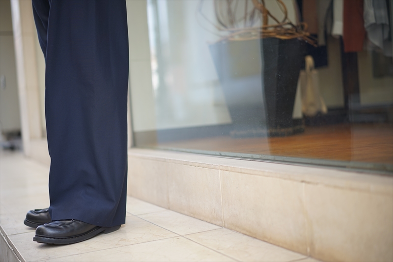 SUNSEA(サンシー)の新作、SNM-Blue-Straight Pantsのご紹介です