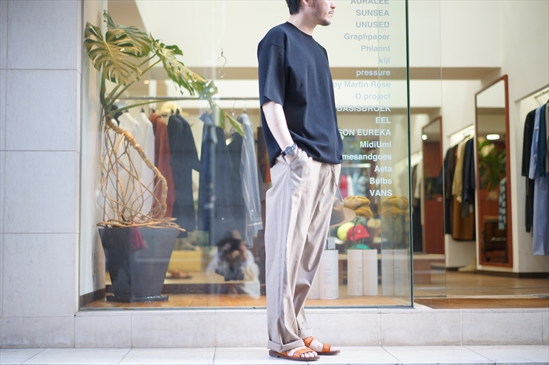 AURALEE(オーラリー)の新作、Washable Wool Rib Knit Teeのご紹介です