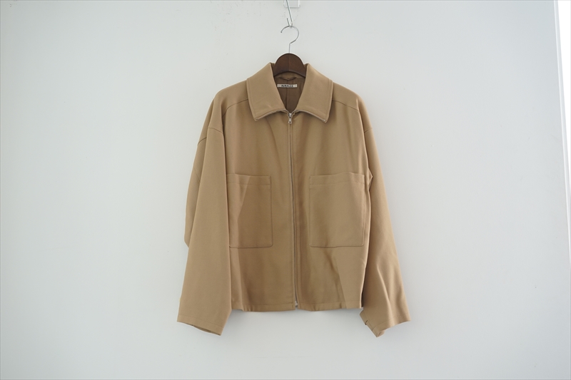 AURALEE(オーラリー)の新作、Wool Serge Zip Up Blouson/Beige AURALEE(オーラリー)の新作、Wool Serge Zip Up Blouson/Beige