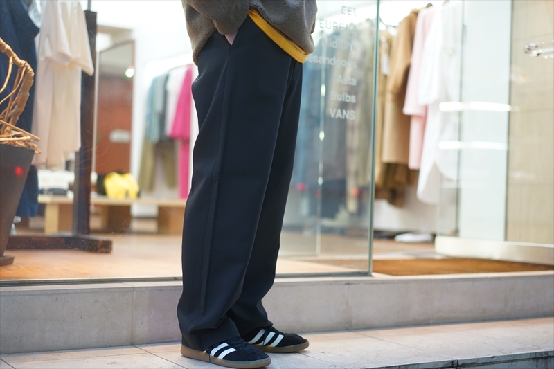 パンツ universal products wool easy slacks UNIVERSAL PRODUCTS “WOOL EASY SLACKS” - 1LDK AOYAMA