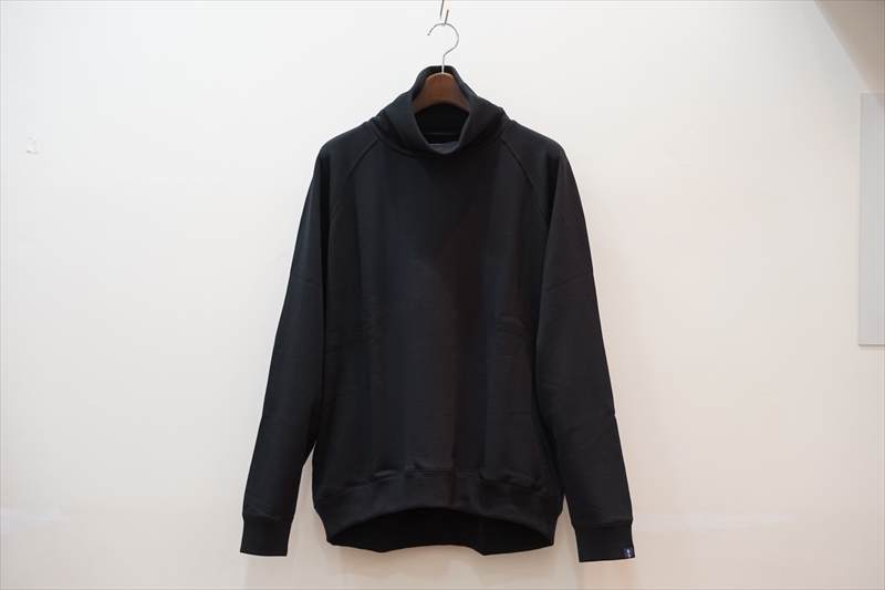 Graphpaper(グラフペーパー)の新作、LOOPWHEELER for GP Hi Neck Sweat 