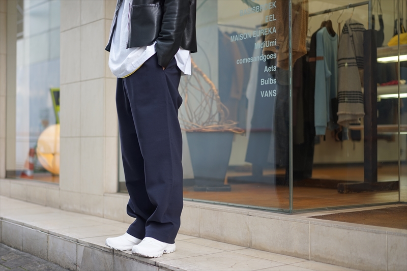 UNIVERSAL PRODUCTS WOOL EASY SLACKS ネイビー