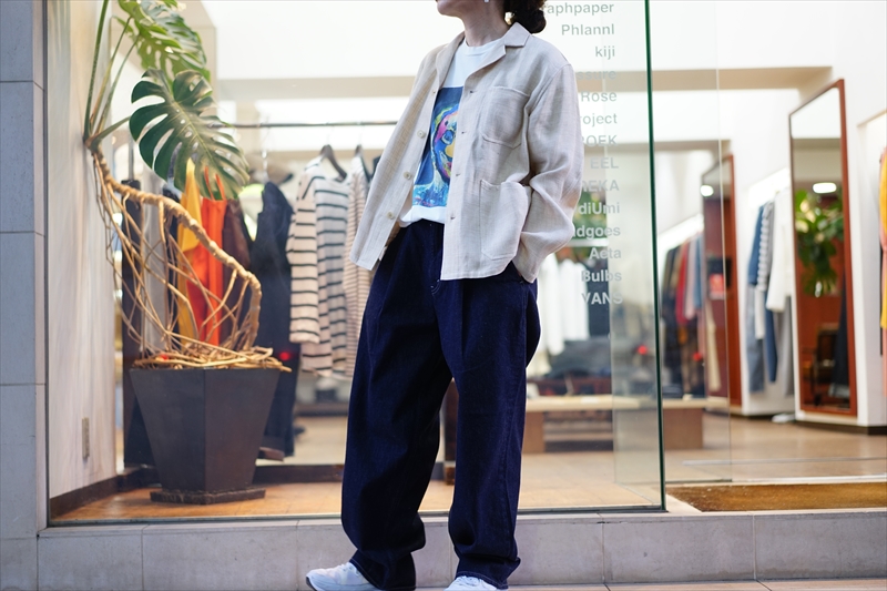 COLORFAST DENIM TWO TUCK TAPERED PANTS|パンツ COLORFAST DENIM TWO TUCK TAPERED PANTS|パンツ