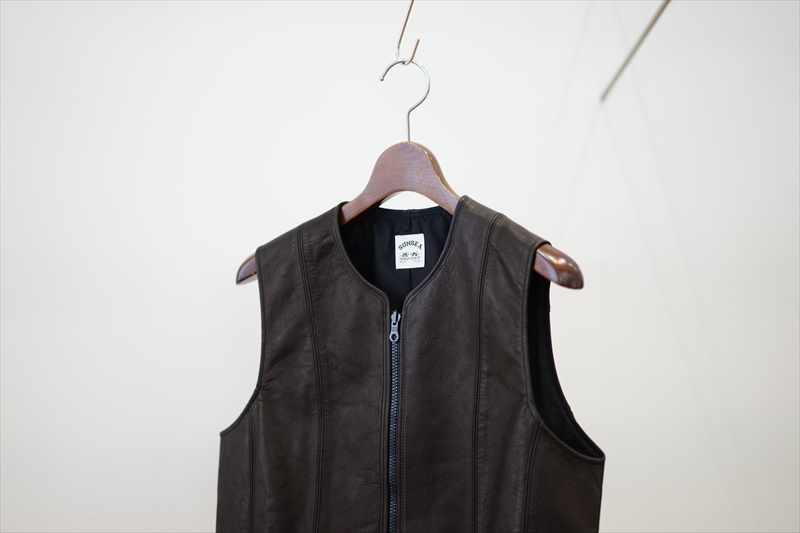 SUNSEA(サンシー)の新作、LEATHER VEST/LINEN VEST-Reversible-/SNM-BLUE2 TEKETEKE