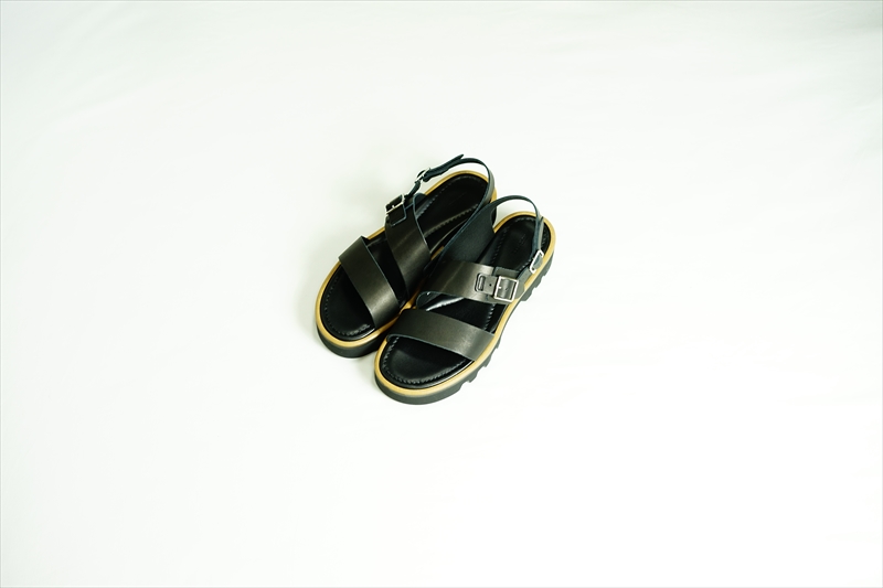 AURALEE(オーラリー)の新作、Leather Belt Sandals Made By FOOT THE