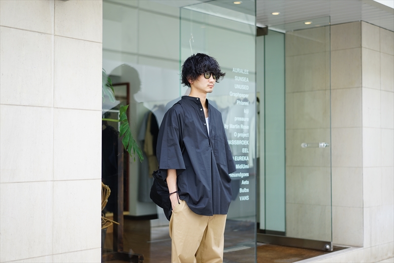 Graphpaper(グラフペーパー)の新作、Stretch Typewriter S/S Yoke  