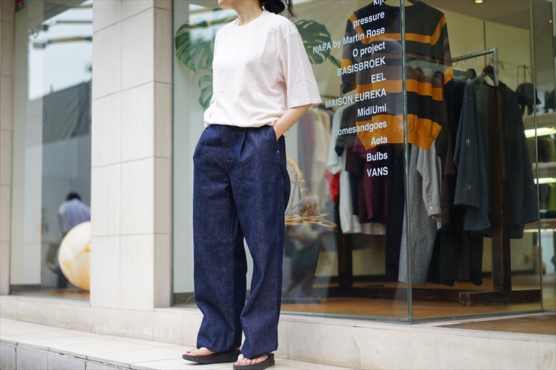 AURALEE(オーラリー)Hard Twist Denim Wide Slacks/Indigoを使った 
