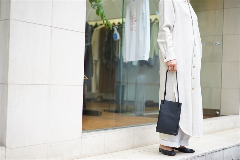 Aeta(アエタ)20AW PEBBLE Collectionの新作、Shoulder Tote S(PG19