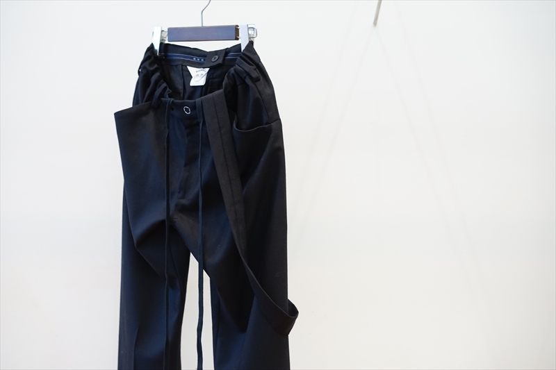 SUNSEA(サンシー)20AW Collectionの新作、Thickened TEKETEKE Pantsのご紹介です。 | BALUCA