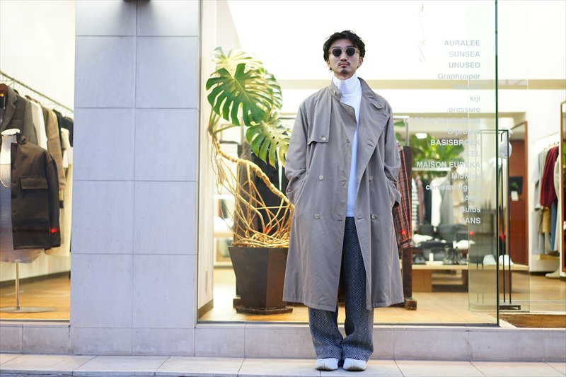 寒い時期から春先まで。リラックスしたシルエットが特徴の