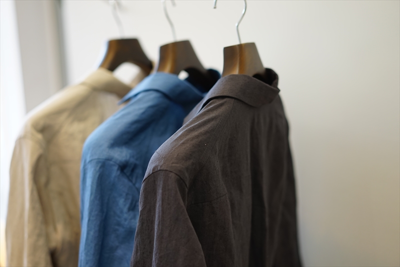 SUNSEA(サンシー) の新作、Johnny D.Linen Shirtを使ったスタイル