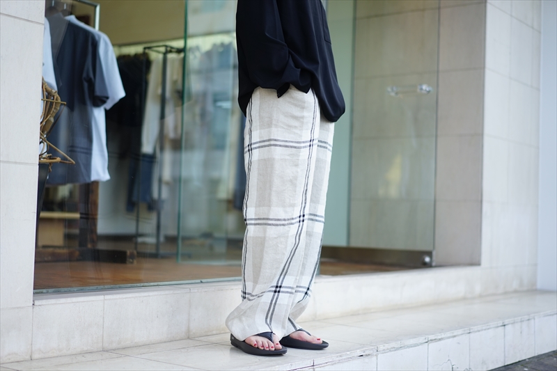 SUNSEA(サンシー)21SS Collectionの新作、LINEN CHECK WIDE PANTS