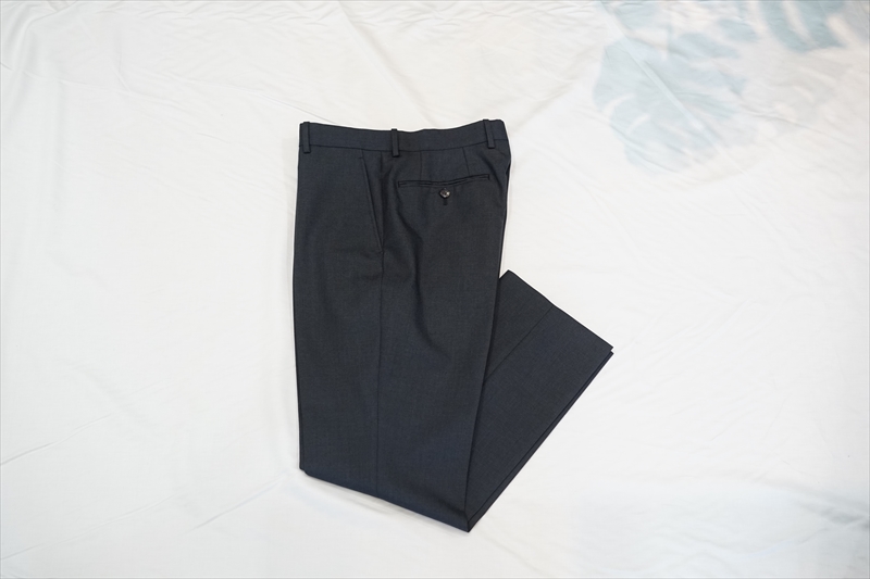 西日本産 AURALEE BLUEFACED WOOL NARROW SLACKS