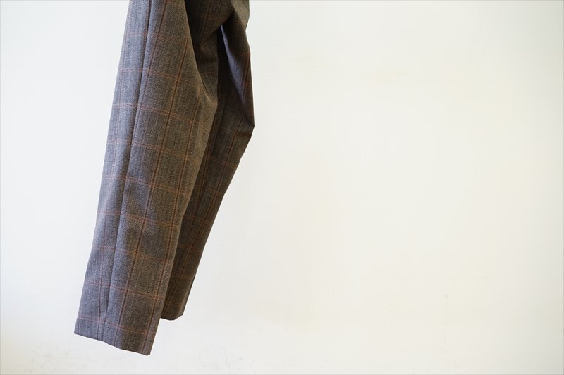 AURALEE(オーラリー)の新作、BLUEFACED WOOL CHECK WIDE SLACKS/BROWN