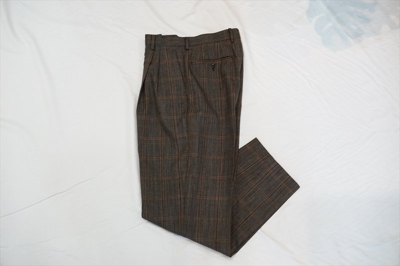 AURALEE(オーラリー)の新作、BLUEFACED WOOL CHECK WIDE SLACKS