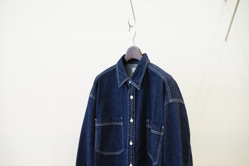 Graphpaper(グラフペーパー)の新作、Denim Regular Collar Shirt